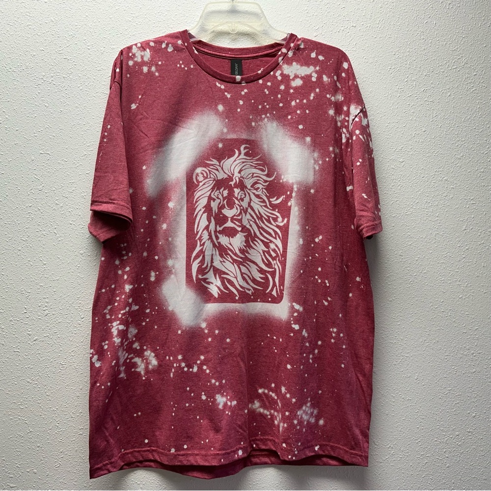 Women’s Custom Bleach Dyed Lion of Judah T-shirt XL